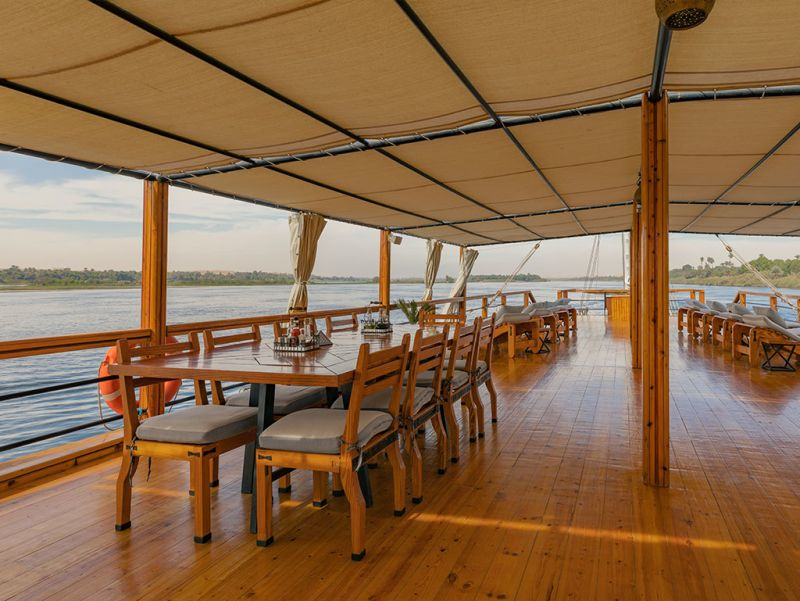 Splendid Cairo and Dahabiya Tour